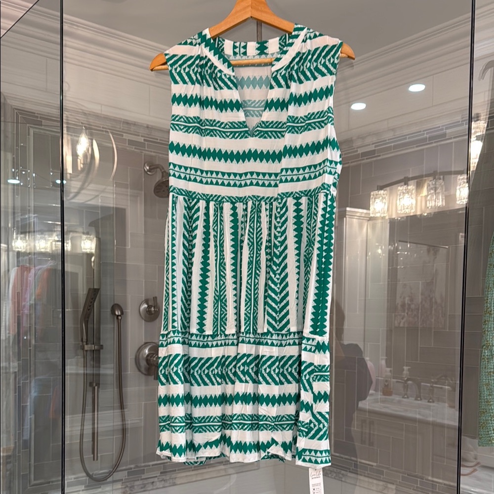 Green and White Patterned Sleeveless Dress